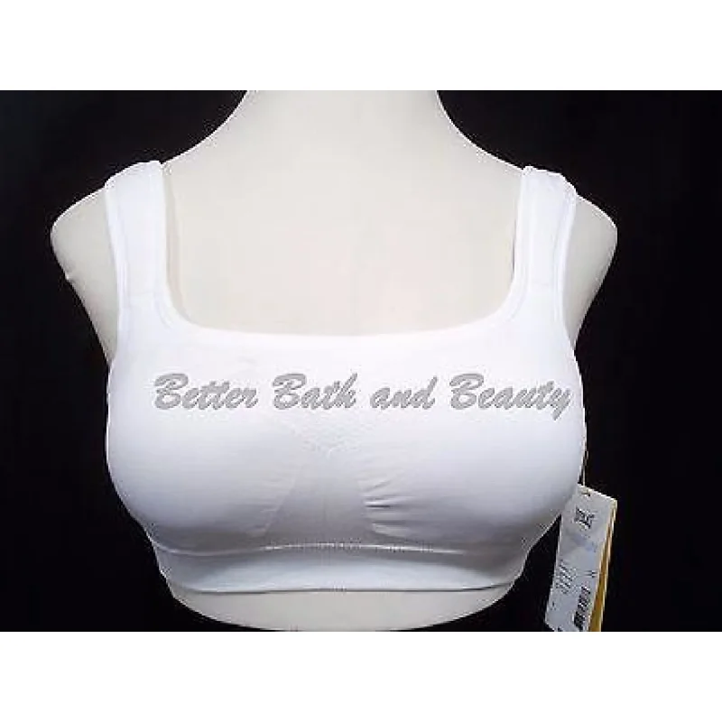 seamless sports bras for minimal chafingEverlast Wire Free Hi Impact Seamless Sports Bra MEDIUM White NEW WITH TAGS