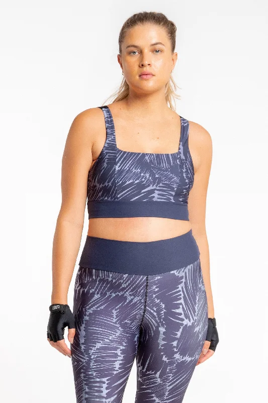 seamless sports bras for minimal chafingMovement Square Top